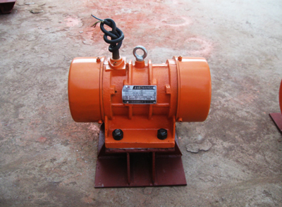 1.5kw倉(cāng)壁振動(dòng)器 1.5kw倉(cāng)壁振動(dòng)器